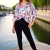 Chemisier imprimé noué à la taille -modèle face