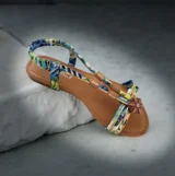 Sandales plates multicolores bleues -modèle