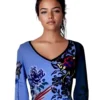 Tee-shirt col V manches longues bleu imprimé