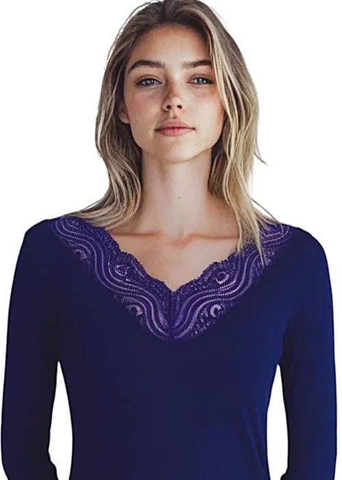 Tee-shirt manches longues marine col et dos dentelle-modèle